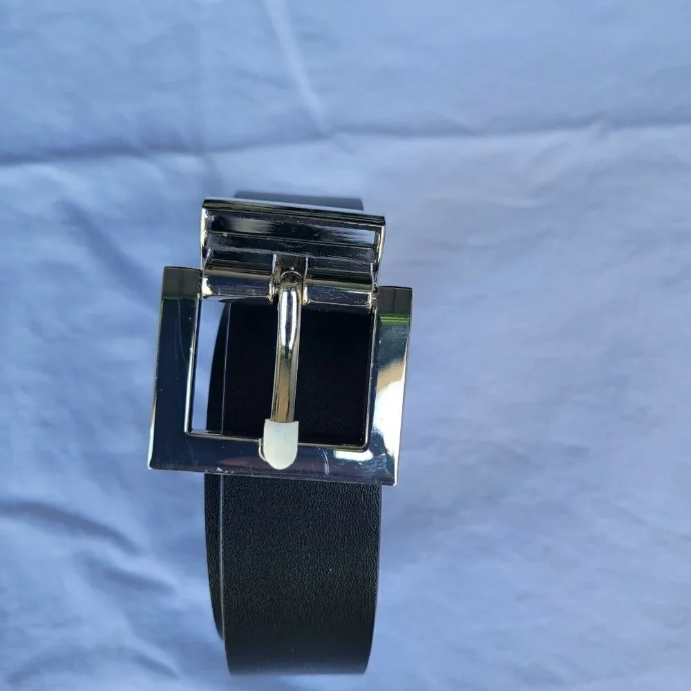 MEN'S INC Reversible Faux Leather Belt. Size 34-36